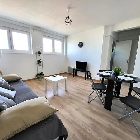 St-Quentin-En-Yvelines Plusieurs Appartements Avec Parking Trappes Exterior foto