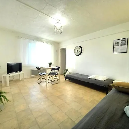 St-Quentin-En-Yvelines Plusieurs Appartements Avec Parking Trappes Zimmer foto