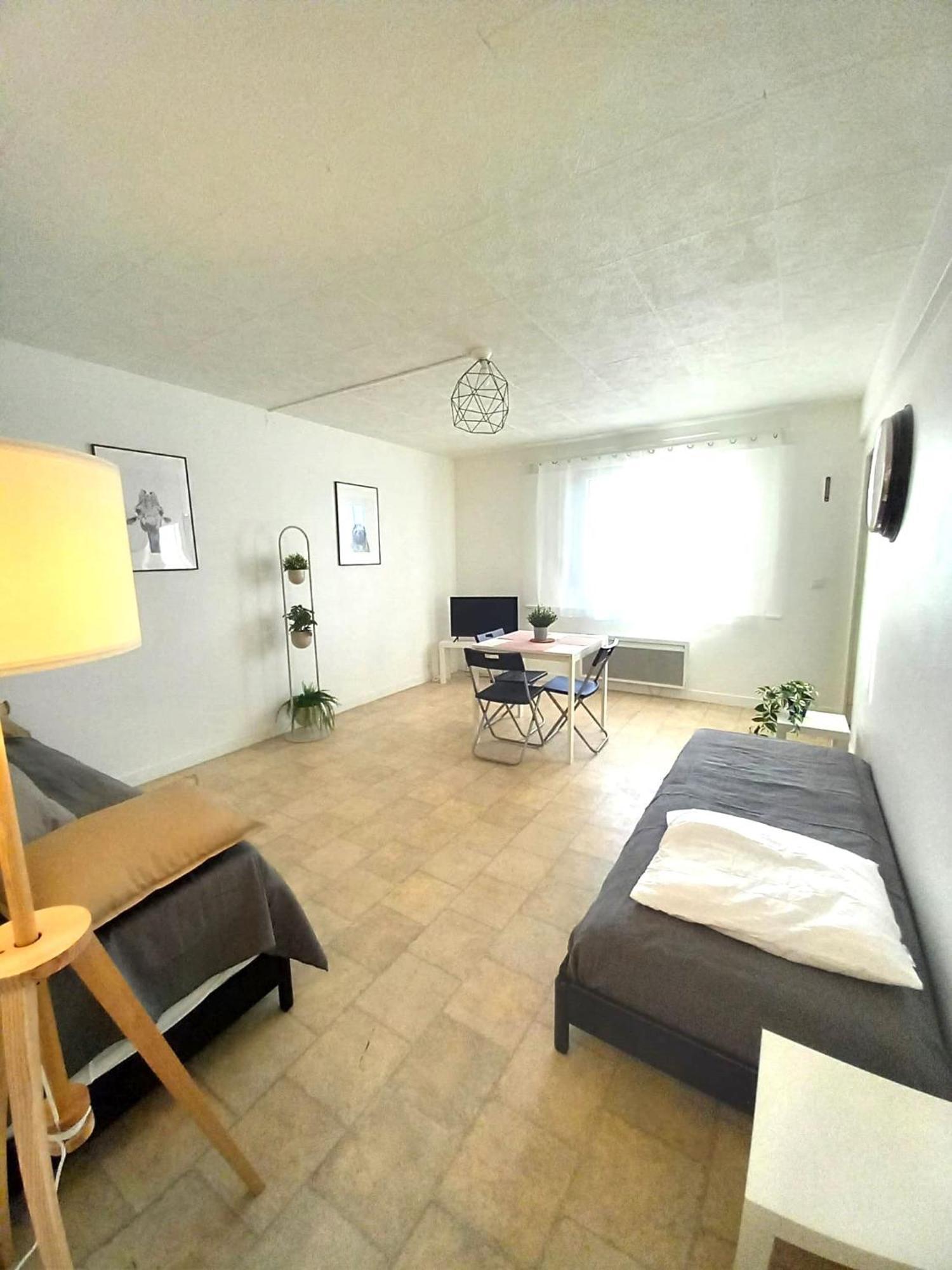 St-quentin-en-yvelines Plusieurs Avec Parking Apartment *