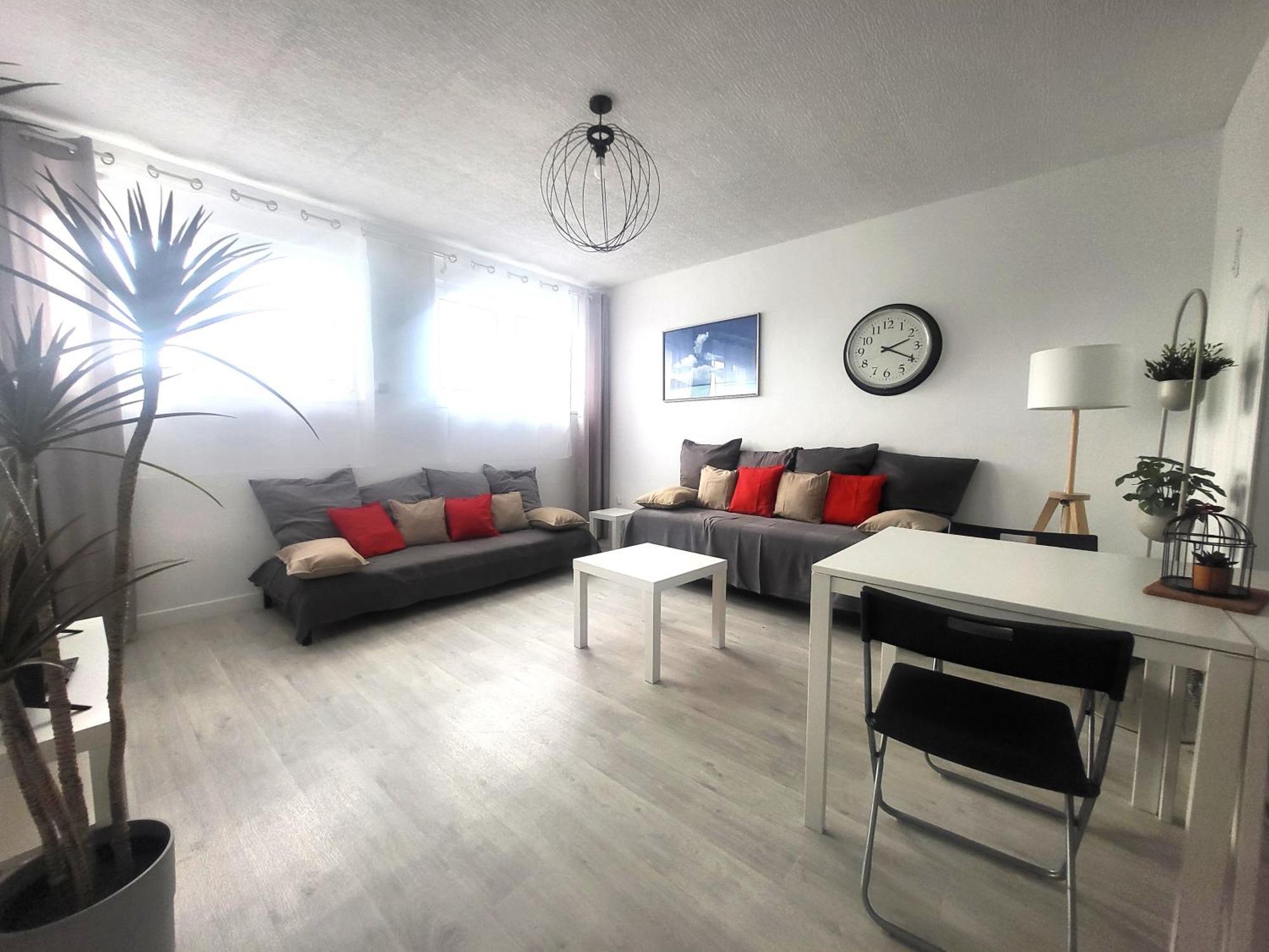 Apartment St-quentin-en-yvelines Plusieurs Avec Parking